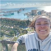 Soy una persona con habilidades y ganas de ser profesora y me gusta enseñar los iniciantes.